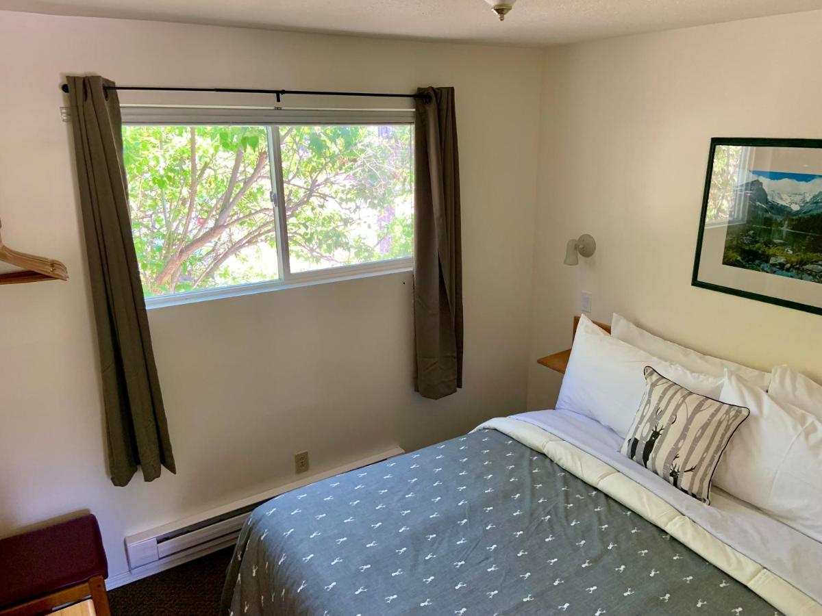 רדיום הוט ספרינגס Mountain Springs Motel מראה חיצוני תמונה